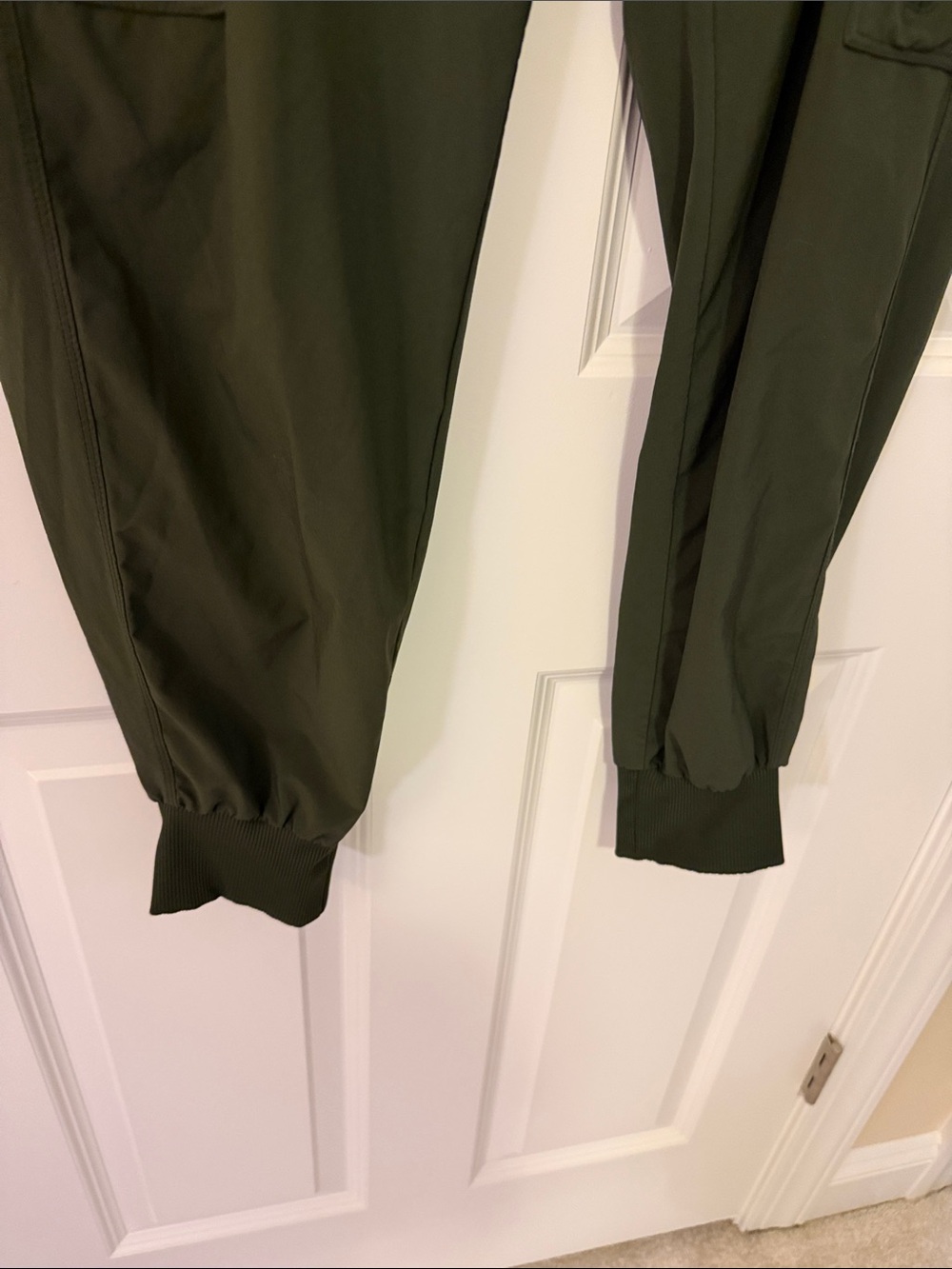 all in motion Olive Green Women's Cargo lightweight unlined jogger medium - Picture 6 of 11